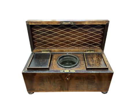 Wooden lined tea caddy 
