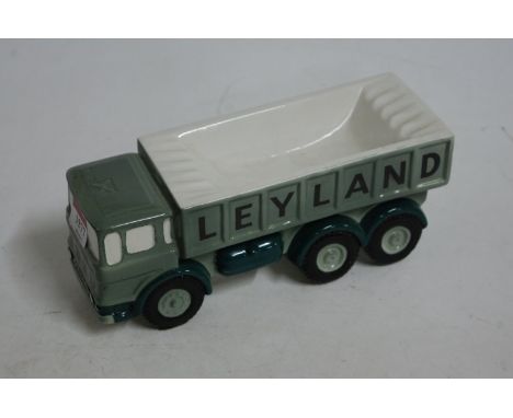 A ceramic model from the Derek Fowler Studio of Chelsea Leyland Retriever Freightline Truck