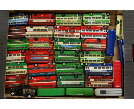 A tray of mixed 1/76 scale public transport diecast vehicles by Corgi, EFE, Creative Master, Parkride, and various others, so