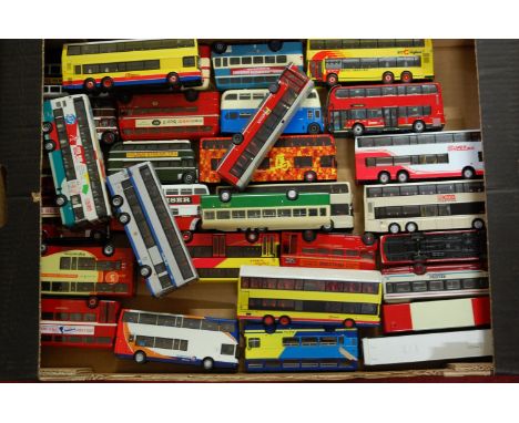 A tray of mixed 1/76 scale public transport diecast vehicles by EFE Corgi, Creative Master and others, sold with a quantity o