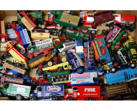 A tray of mixed modern issue loose diecast to include Corgi, Matchbox Models of Yesteryear, and others, examples to include C