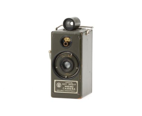 An Anso Official Boy Scout Memo Camera,green, body G-VG, some paint wear to edges, shutter working, optics G, some haze prese