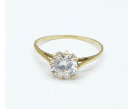 A 9ct gold ring, 1g, M