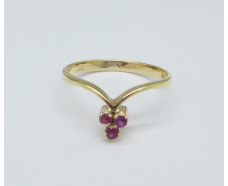 A 9ct gold and ruby ring, 1.3g, M