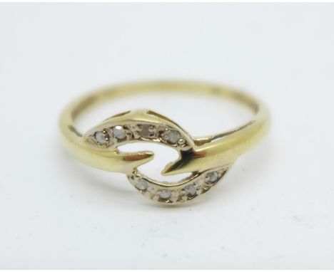 A 9ct gold and diamond ring, 1.1g, O
