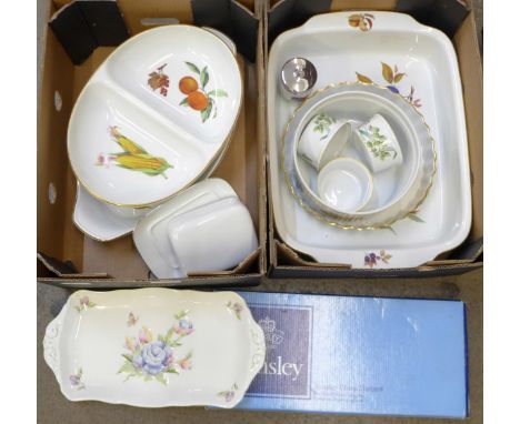 Royal Worcester Evesham oven wares and an Aynsley sandwich plate, boxed