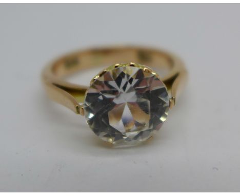 A 14ct gold ring, 3.6g, L