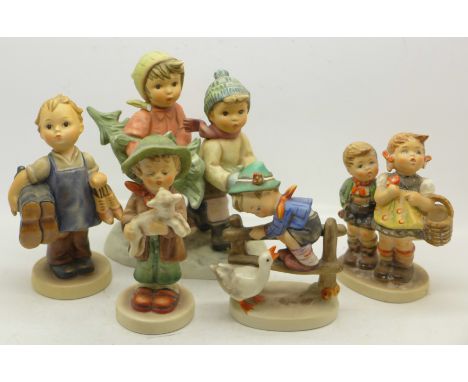 Four Goebel figures and one larger, larger a/f