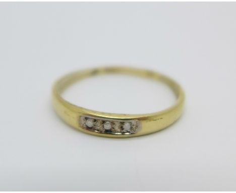 A 9ct gold ring, 0.7g, O