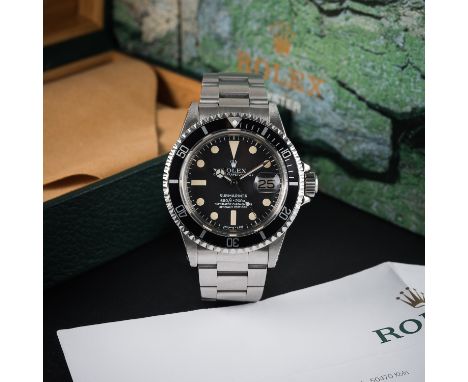 A GENTLEMAN'S STAINLESS STEEL ROLEX OYSTER PERPETUAL DATE SUBMARINER BRACELET WATCH CIRCA 1977, REF. 1680 WITH ROLEX BOX &amp