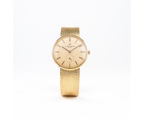 A GENTLEMAN'S 18K SOLID GOLD VACHERON &amp; CONSTANTIN BRACELET WATCH CIRCA 1970s, REF. 6319 
D: Champagne dial with black in