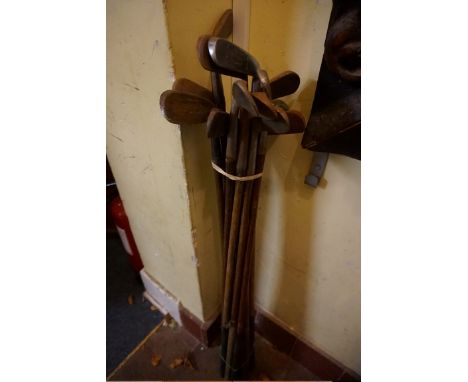 Fourteen vintage hickory shafted golf clubs.&nbsp; 