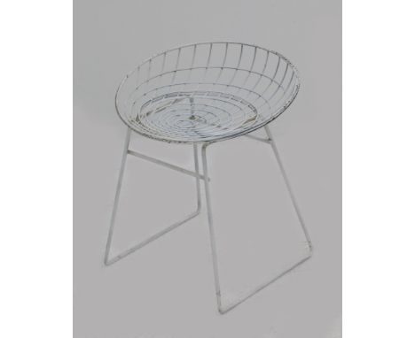 Cees Braakman (1917-1995) A white lacquered wire-metal stool, model KM05, produced by Pastoe, designed 1958. 56 cm. h.