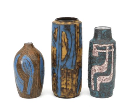 Jan Schuurkes Three ceramic vases with abstract decorations, produced by Cor Unum, circa 1960, marked underneath. 16,5 - 24 c