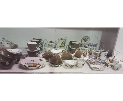 A Retro Midwinter 'Stylecraft Fashion Shape 7-63' Dinner & Tea Service.