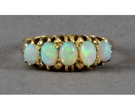 A Victorian 18ct gold five stone opal ring (ring size U) Good overall condition