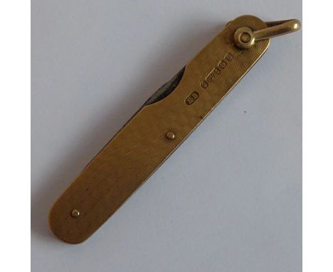 An early 20th century penknife with 9-carat yellow-gold blade-guards with engine-turned decoration