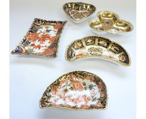 Five Royal Crown Derby trinket trays: Spade – 4.75in, 2451-1950s; Club – 4.5in, 1128-1977;&nbsp;Rectangular, 913, Rouen – 5in