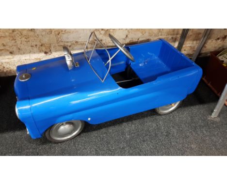 VINTAGE AUSTIN PEDAL CAR