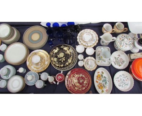 A Royal Crown Derby Royal Antoinette part coffee set together with Wedgwood cabinet plates, Portmeirion, kitchen scales, Le C