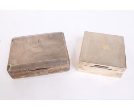 Contemporary silver cigarette box of square form, cedar lining and hinged cover with engine-turned decoration (Birmingham 195