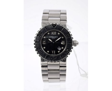 Gentlemen's Chaumet Automatic stainless steel wristwatch with date aperture and rotating bezel, with integral bracelet, in bo