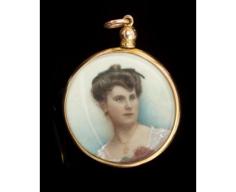 Edwardian portrait miniature of a lady, in a glazed locket mount with 9ct gold frame, by Payton Pepper & Sons Ltd. (Birmingha