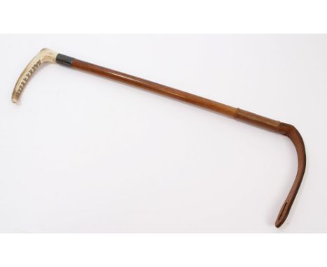 1920s bamboo hunting whip with stag horn handle and silver collar (London 1922)