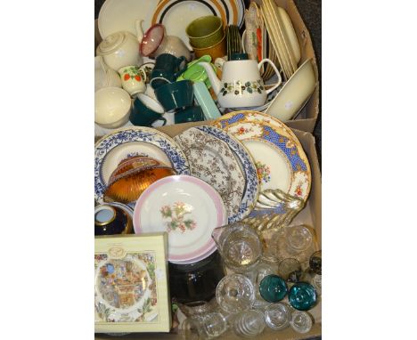 Ceramics - a Royal Doulton Brambley Hedge plate, boxed; Victorian blue and white soup plates; Noritake ovoid vase; Meakin pla