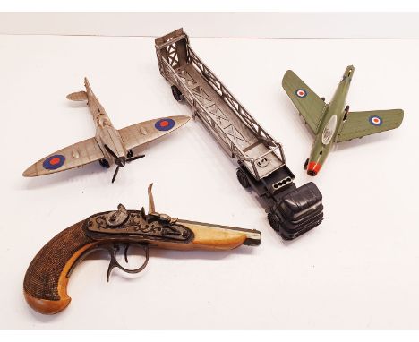 VINTAGE TOYS INC FRICTION DRIVE SPITFIRE &amp; PISTOL