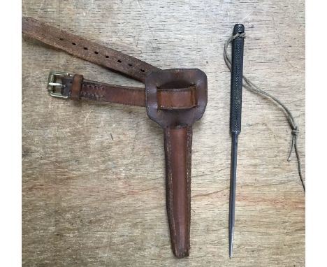 Very Rare SOE Mk 1, round handle &amp; unmarked, wrist spike with original scabbard.