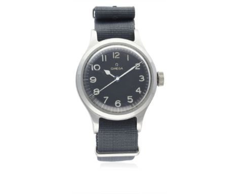 A GENTLEMAN'S STAINLESS STEEL BRITISH MILITARY RAF OMEGA PILOTS WRIST WATCH DATED 1956
D: Black dial with Arabic numerals &am