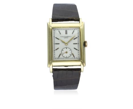 A RARE GENTLEMAN'S 18K SOLID GOLD PATEK PHILIPPE GONDOLO WRIST WATCH CIRCA 1940 D: Silver dial with gilt batons, subsidiary s