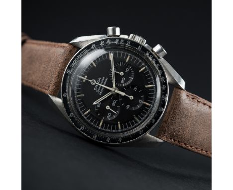 A GENTLEMAN'S STAINLESS STEEL OMEGA SPEEDMASTER PROFESSIONAL CHRONOGRAPH WRIST WATCH CIRCA 1971, REF. 145.022 ST 71
D: Black 