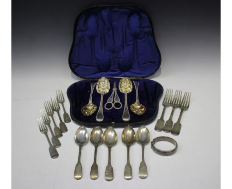A collection of George IV and later silver Fiddle pattern cutlery, including table forks, dessert forks and dessert spoons, v