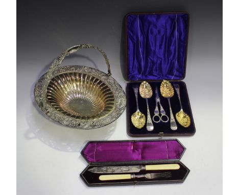 A group of plated items, including a dessert set, comprising four berry spoons and matching pair of grape shears, cased, and 