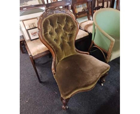 MAHOGANY BUTTON BACK ANTIQUE BEDROOM CHAR