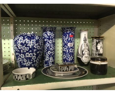 SHELF OF MIXED CHINAWARE WITH VASES, ASHTRAY ETC