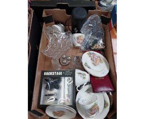 2 CARTONS OF MISC BRIC-A-BRAC INCL; CUPS &amp; SAUCERS MADE IN PAIGNTON, DEVON, GLASS BOWLS, DECORATIVE HANGING LAMP SHADES &
