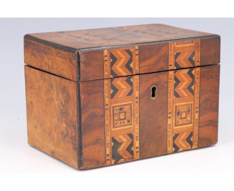 A Victorian parquetry inlaid walnut two compartment tea-caddy, 18 x 11 x 12 cm