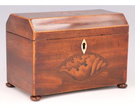 A George III shell marquetry inlaid mahogany two compartment tea caddy, having a bone escutcheon, 18 x 10.5 x 12 cm 