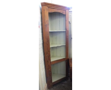 A Pine open corner shelf unit