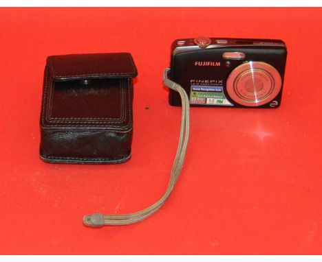 POLICE > A Fuji Film Finepix camera   [VAT ON HAMMER PRICE]
