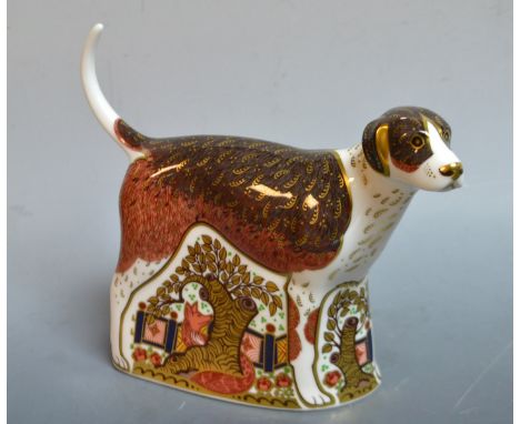 A Royal Crown Derby paperweight, foxhound, gold signature prerelease of 250, first quality, boxed