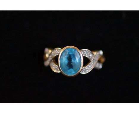 9ct Gold dress ring set with large blue stone Size R 