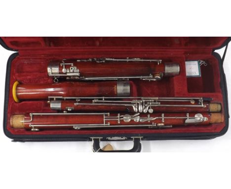 Corton bassoon, no. 276, case (no crook)