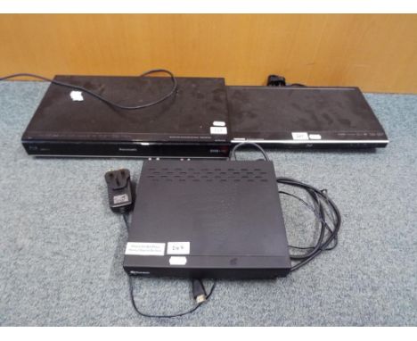 A good lot to include a Panasonic 3D full HD Blu-Ray player, a Swann Digital video recorder and a Toshiba Blu-Ray player (3)