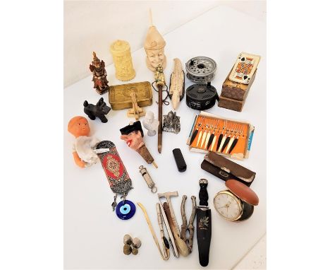 MIXED TRAY LOT OF COLLECTABLESincluding a sgian dhu letter opener, EMCA City Whistle, ivoryine pierced lidded container, WWI 