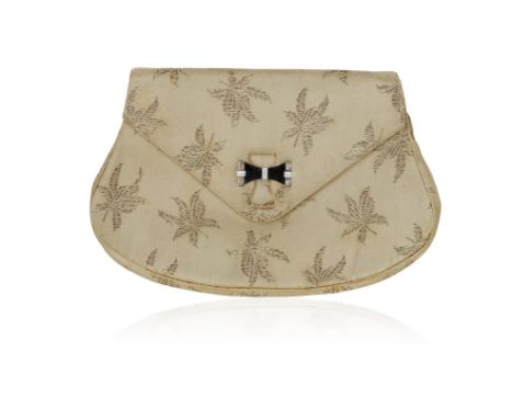 A LADY'S SILK EVENING BAG WITH ONYX, ROCK CRYSTAL AND DIAMOND CLASP, BY CARTIER LONDON, CIRCA 1925The silk evening bag with f