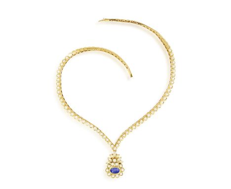 A SAPPHIRE AND DIAMOND PENDANT NECKLACEComposed of a continuous line of graduated brilliant-cut diamonds within scalloped out